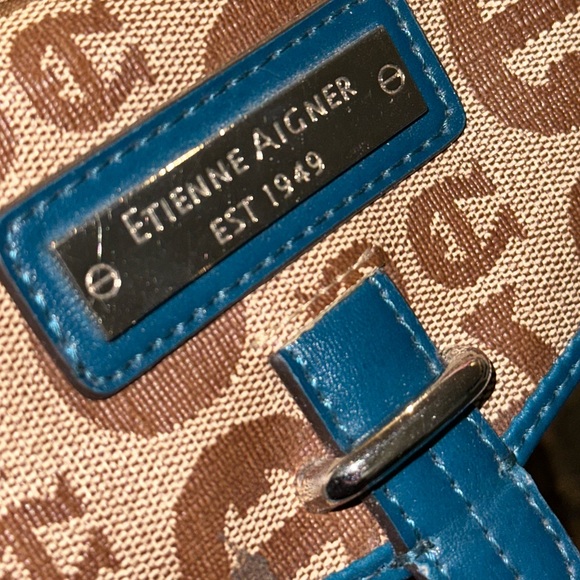 Wallet - Picture 2 of 5